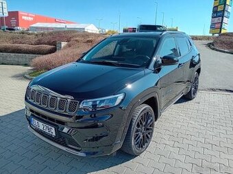 JEEP COMPASS 1.3 4xe 180k S-LIMITED /STAV NOVÉHO VOZU/DPH/