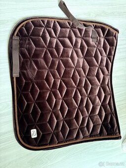 Drezurní podsedlová dečka HKM