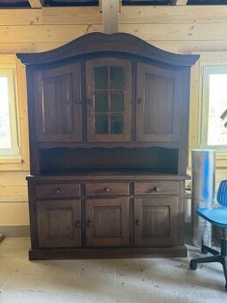 Dubová skříň antik