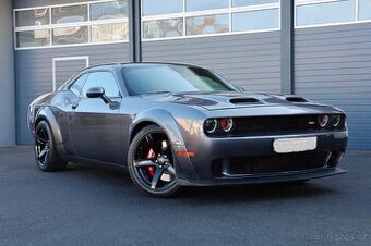 Dodge Challenger SRT Hellcat Jailbreak WideBody (č. B44)