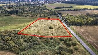 Strategický pozemek 18 000 m² u Plzně – invest. příležitost