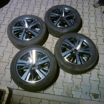 Litá kola s letními pneu Peugeot 5008 a 3008