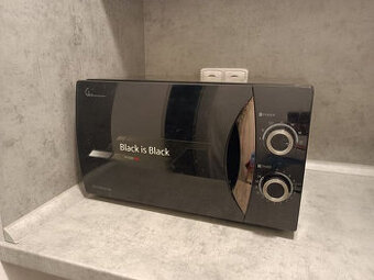 Černá mikrovlnná trouba Daewoo ° jako NOVÁ