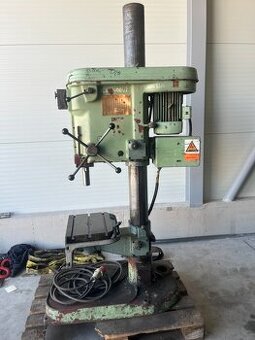 94. Sloupová vrtačka VS 32 A