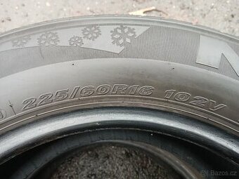 2ks zimní pneu 225/60/16