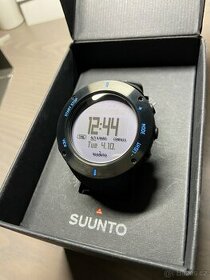 Prodám nové outdorové hodinky Suunto Core - 1