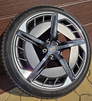 Orig.zimní sada Seat CUPRA BORN 20" pneu 215/45/20