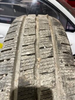 pneu  215/75 r16C