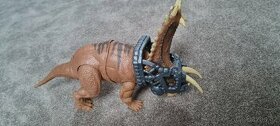 Jurský svět Dino Escape figurka Pentaceratops