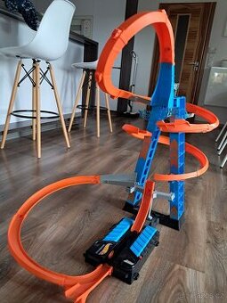 Hot Wheels Sky Crash Tower Track Set - 1