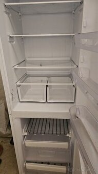 Prodám ledničku Indesit