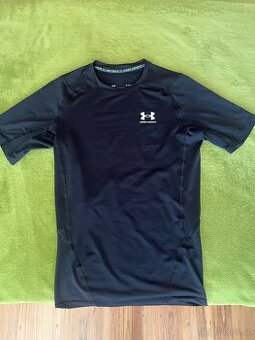 Kompresní tričko UnderArmour (M) (černá)