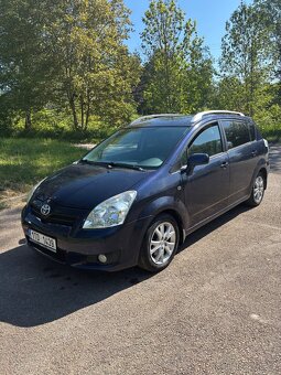 TOYOTA COROLLA VERSO 1,8