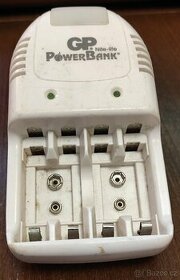nabíječka baterií AA+AAA+9V