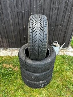 Zimní pneu 205/55/16