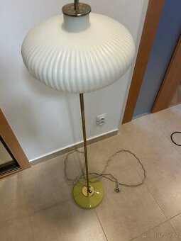 Stojací lampa retro