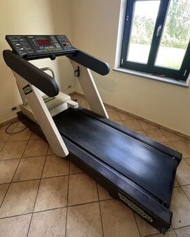 Prodám profi bezeci pas funkcni elektricky technoGym