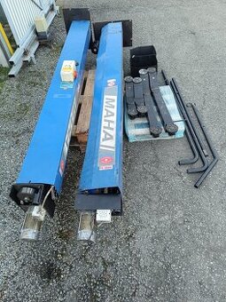 Zvedak maha 3000 kg