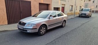 Škoda octavia 2 1.6 fsi 2008 Kupovane v cz 1 majitel pireli.