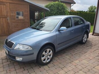 Škoda Octavia 2008, 1.6 FSI, 170 tis km, cena 65 000 kč