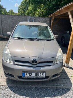 Corolla verso 2006