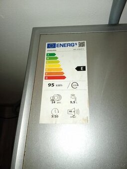 Volně stojící myčka Whirlpool