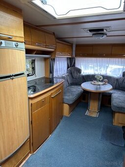 Karavan LMC 2005
