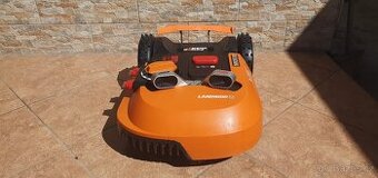 Prodám rob. sekačku WORX M500 tady už nemá co sekat :))