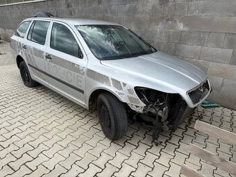Prodám Škoda Octavia II 1.6 MPI – na náhradní díly