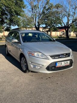 Ford Mondeo 2013 rok 2.0L Diesel