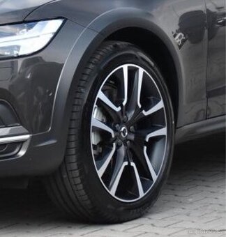 Zimni pneu Continental WinterContact 245/45 R20