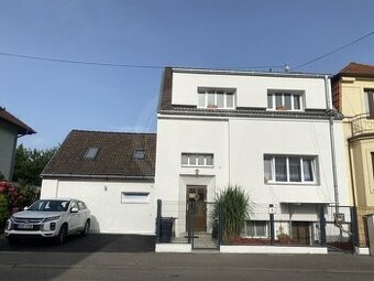 PRODEJ BYTOVÉHO DOMU SE ČTYŘMI BYTY, K. FLEISCHMANA, ČB