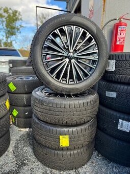 235/55/18 original zánovní zimní sada VW