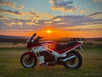 Kawasaki GPZ 500S původní 44KW navi