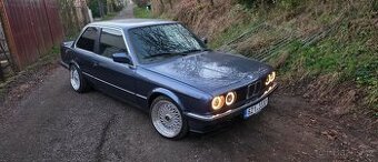BMW E30 323i 1985