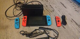 Nintendo Switch + Nintendo switch účet (hry na obrázku)