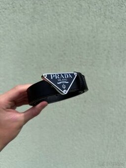 Prada pásek