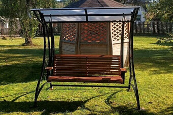 Zahradní kovová houpačka