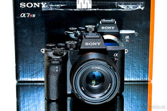 Sony A7RIV 12 tis exp + Sony 1,8/50mm TOP STAV