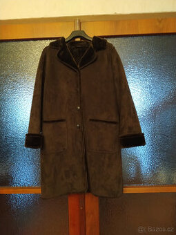 Dámský  kabát velurový vel. 42