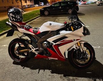 Yamaha yzf r1 132kw