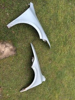 Přední blatníky pravý + levý Škoda Superb 2