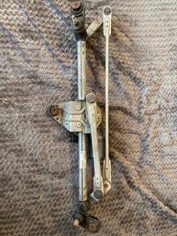 Mechanismus stěračů Škoda Octavia 3