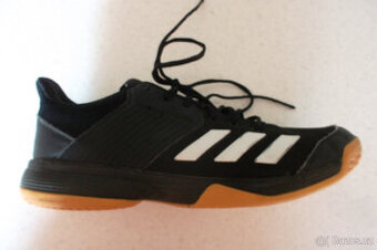 Adidas-Pohodlné sálové boty/tenisky, vel. 44 2/3
