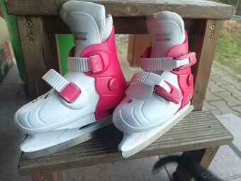 Dětské holčičí brusle