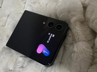 SAMSUNG Z FLIP 4 / 256 GB, 8 GB RAM