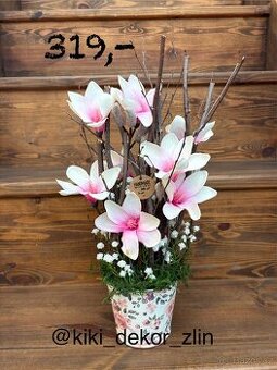 Dekorace s magnoliemi