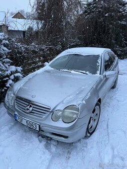 Mercedes Benz C coupe 200