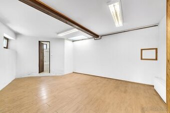 Pronájem nebytového prostoru v centru Trutnova - 1