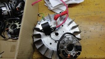 Pf 62 - motorobot - fréza, bezkontaktní zapalování Vape